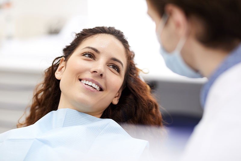 From Routine Cleanings to Advanced Care: What a Dentist Near Me Offers